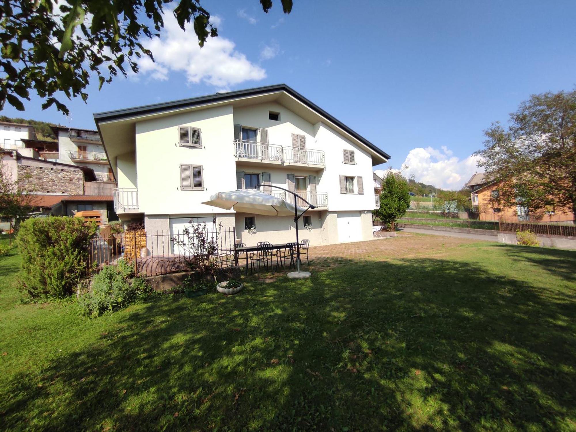 Attic House Mountain Lake Iseo Hospitality Bossico ภายนอก รูปภาพ